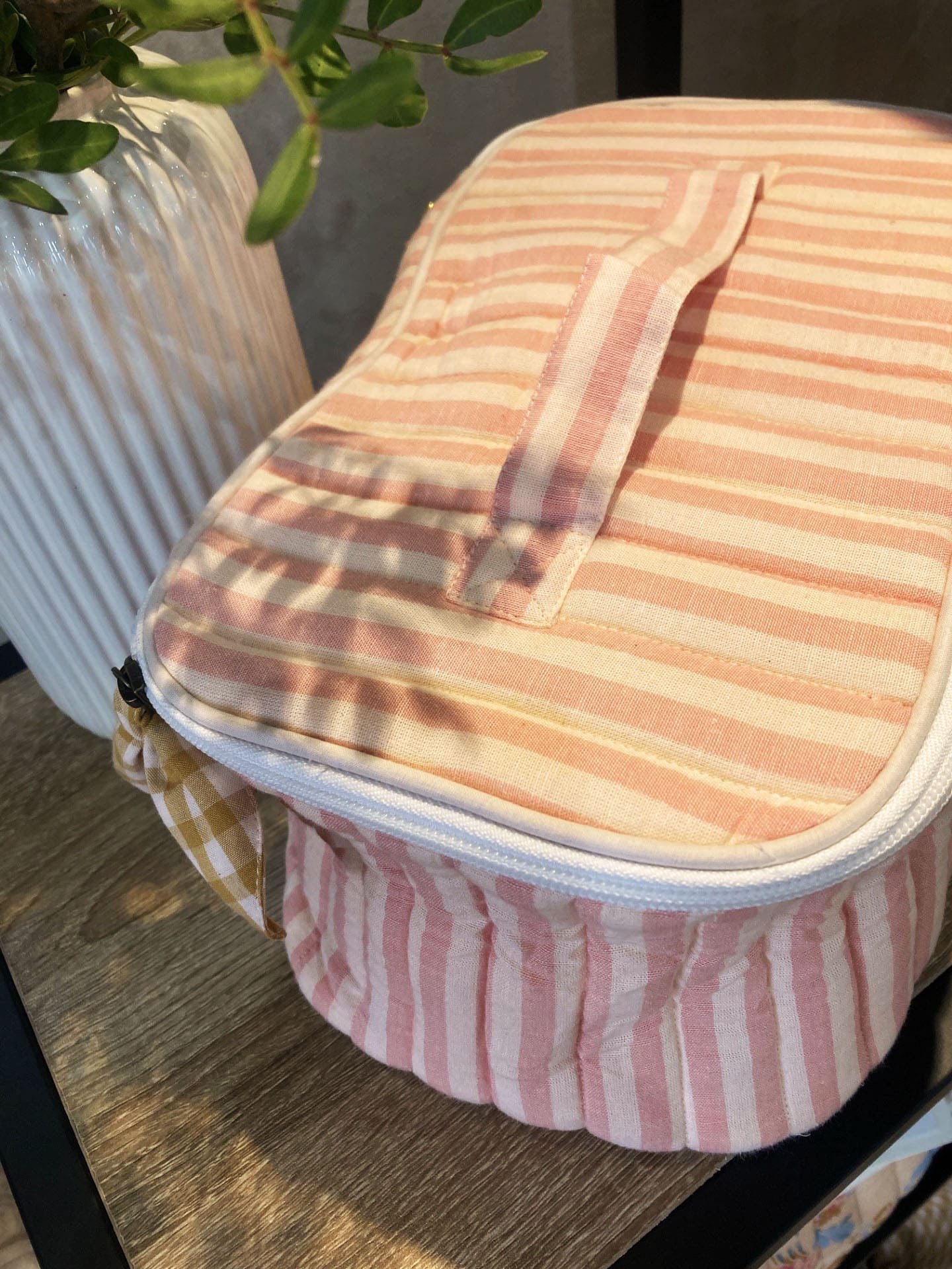 Vanity rayé rose – Image 2